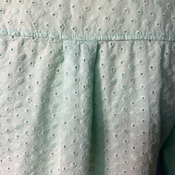 Croft & Barrow Mint Green Eyelet Button Down 3/4 Sleeve Blouse - size XS - Picture 8 of 13